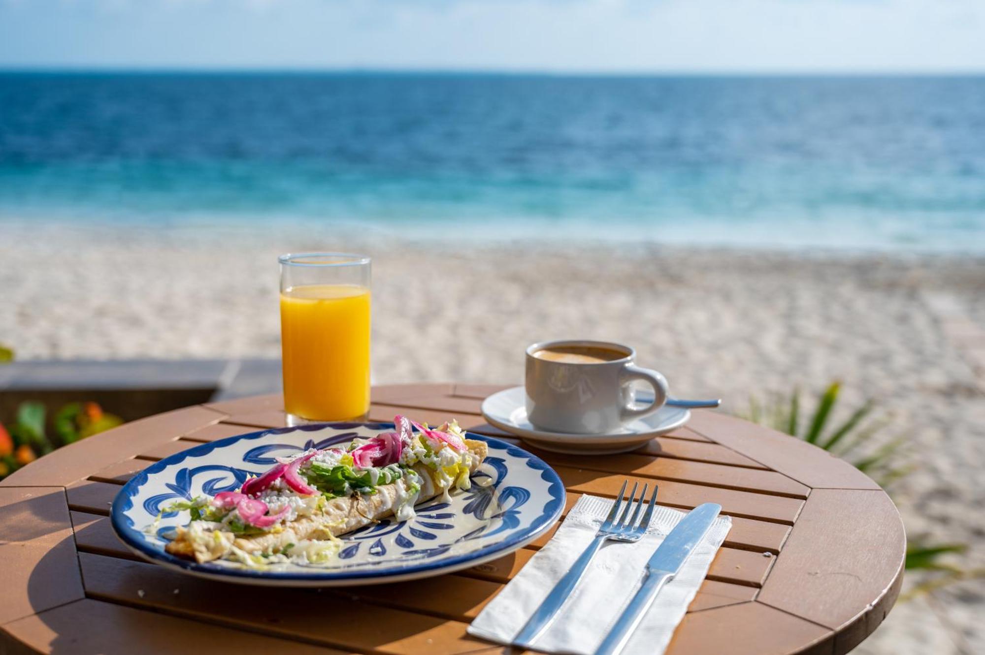 Hotel Dos Playas Faranda Cancun Bagian luar foto